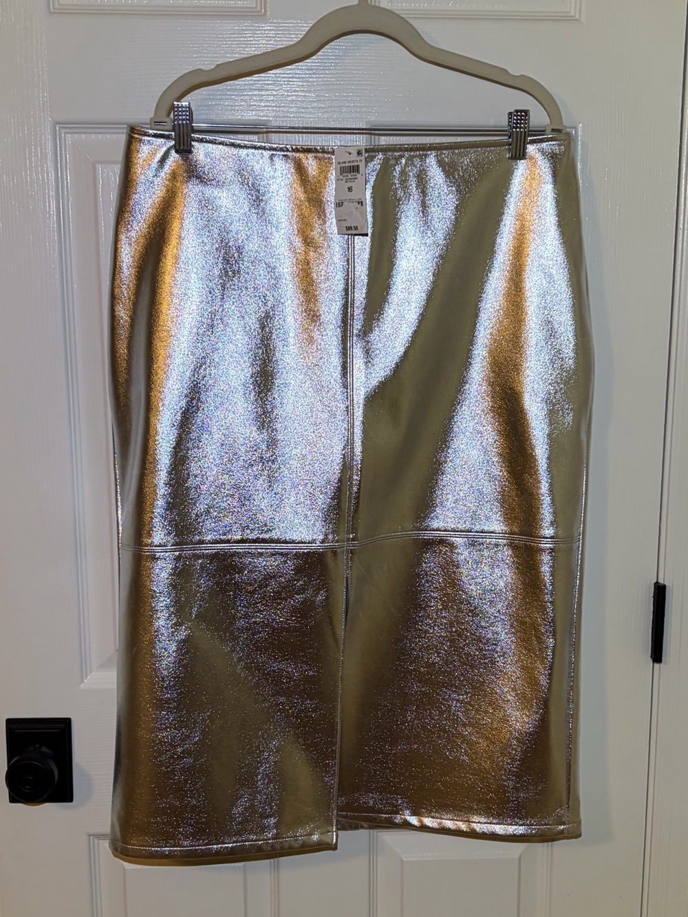 NWT Sexy Metallic Silver Fitted Pencil Skirt With Center Front Slit. Size 16